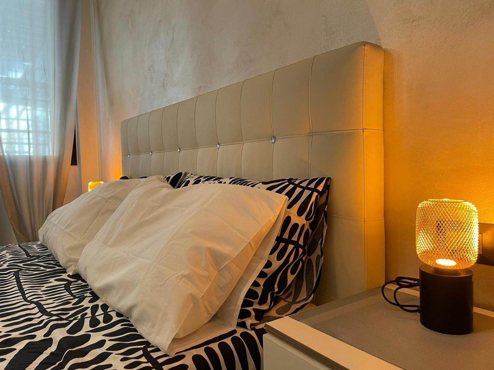 Citta&aeroporto Black And White Apartment *